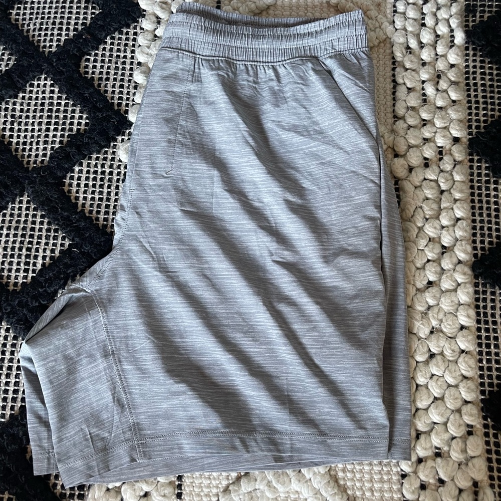 Mens Lululemon Shorts. Light Weight